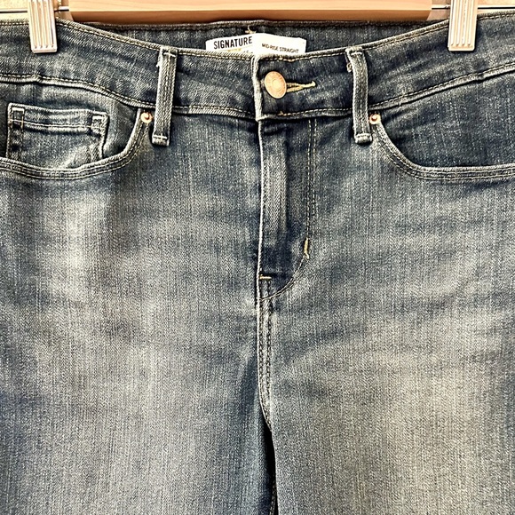 Women’s Signature by Levi Strauss Mid-Rise Straight Blue Jeans - Size 6S - MINT - Picture 5 of 5